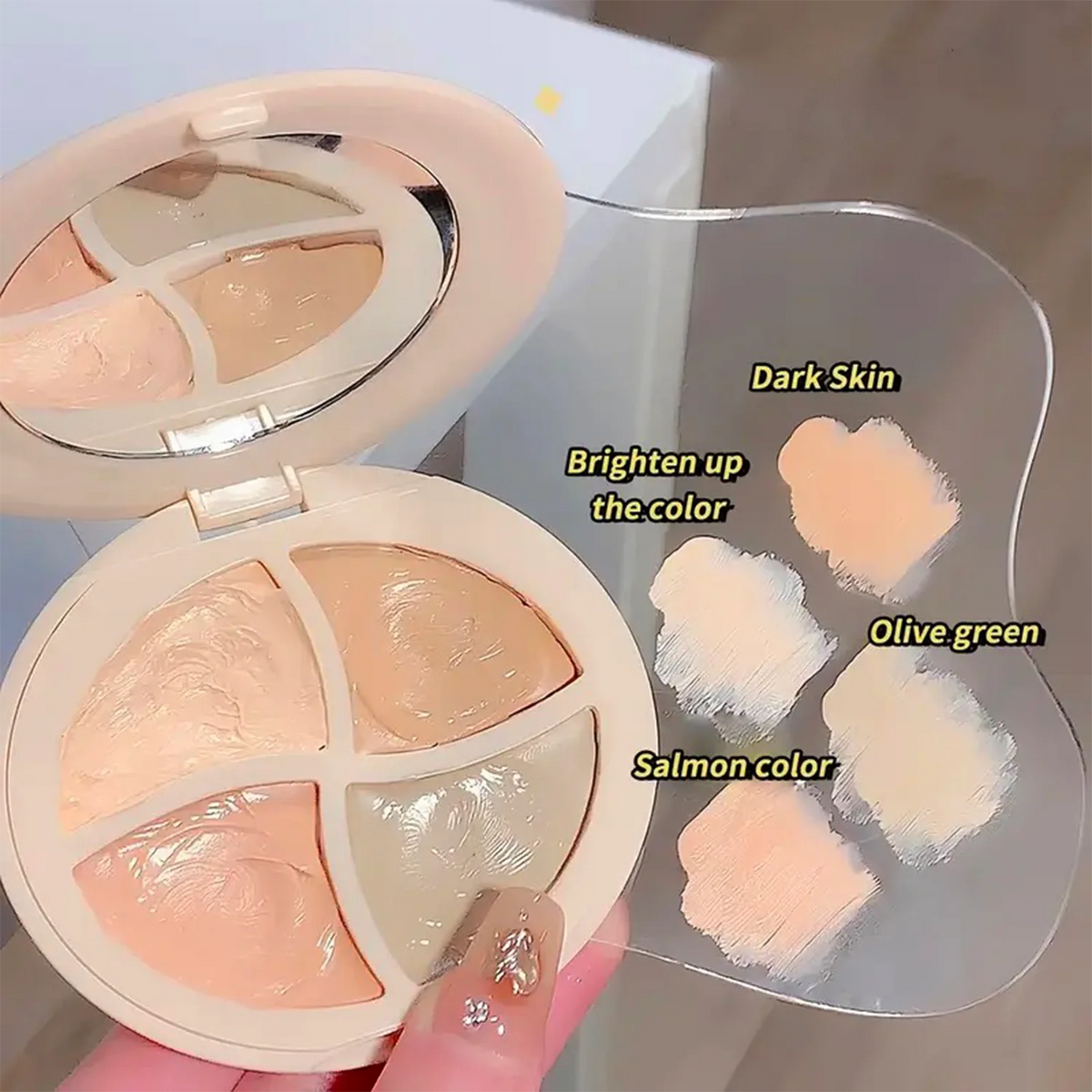 Four-Color Moisturizing Concealer and Contouring Palette