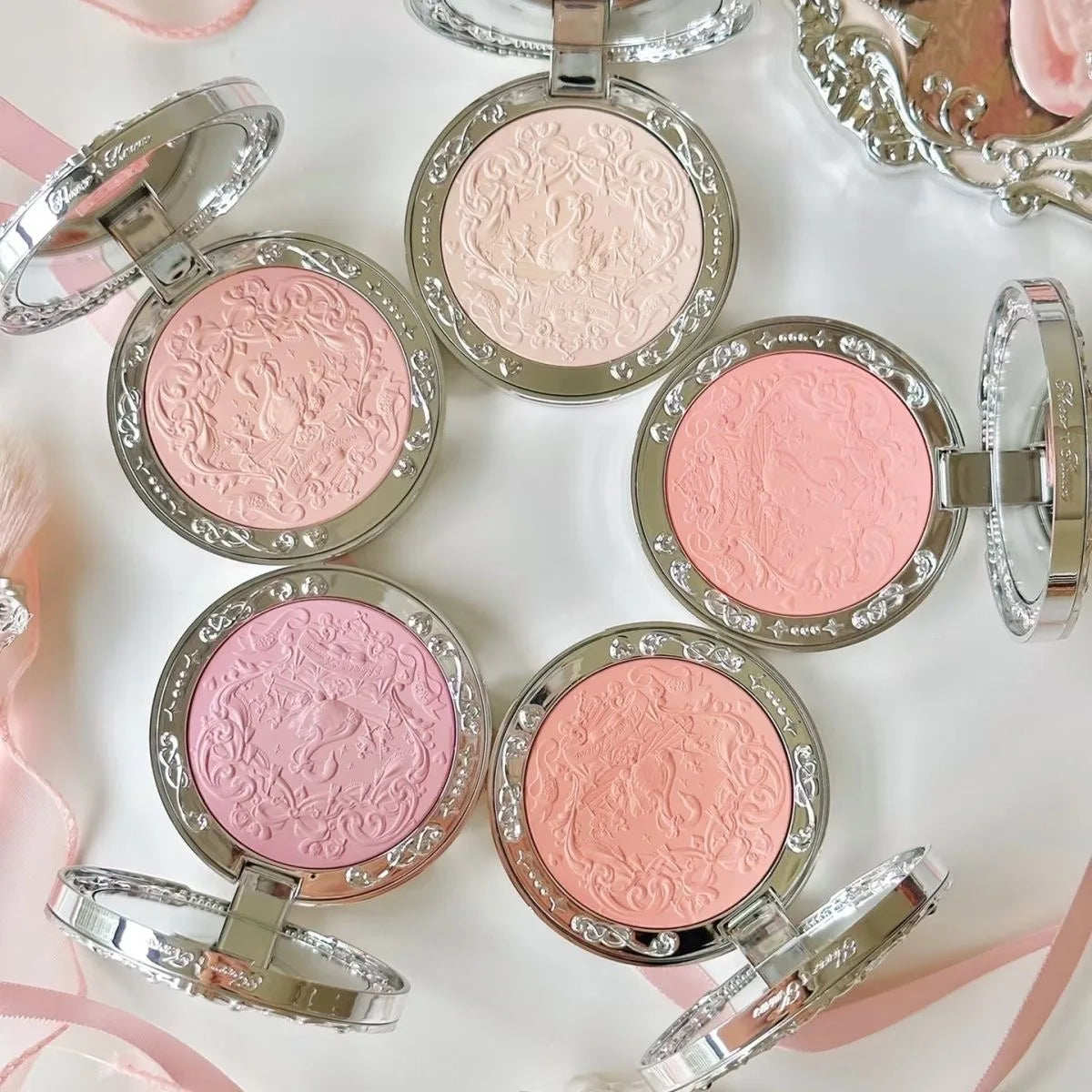Swan Ballet Series Embossed Blush Palette