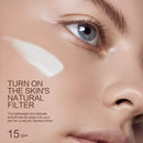 Lightweight Hydrating Liquid Foundation with SPF 15 and Hyaluronic Acid